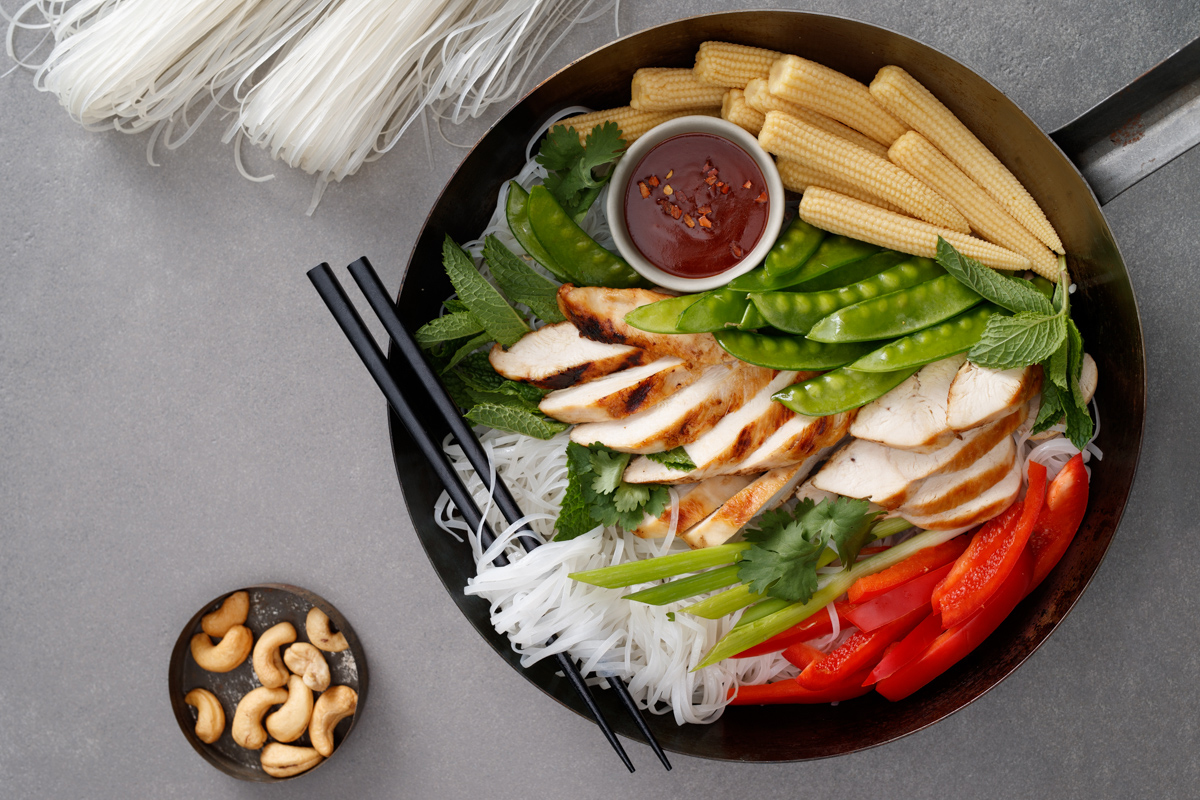 ASIAN GRILLED CHICKEN NOODLE SALAD