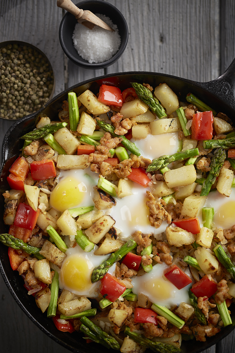 CHICKEN BREAKFAST SKILLET