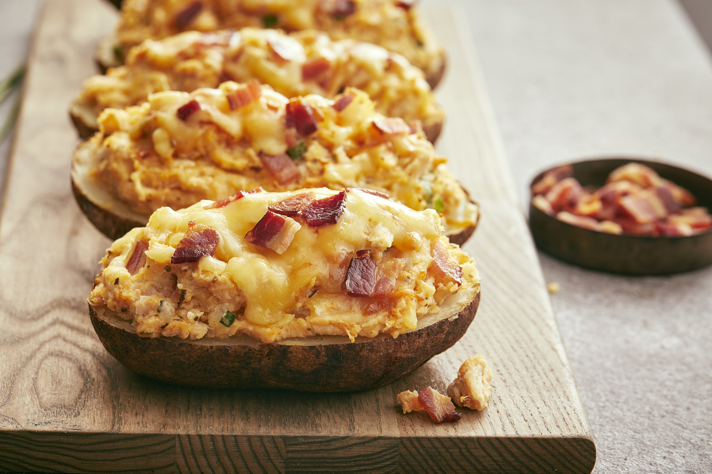CHICKEN & SMOKEY CHEDDAR STUFFED POTATOES