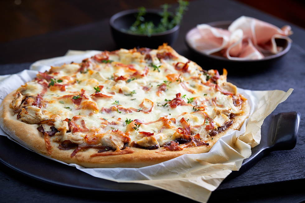 CHICKEN BALSAMIC ONION PIZZA