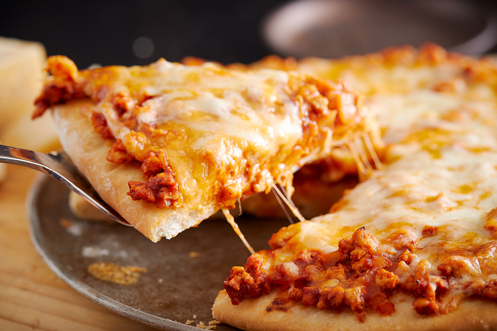 CHICKEN CHEESEBURGER PIZZA