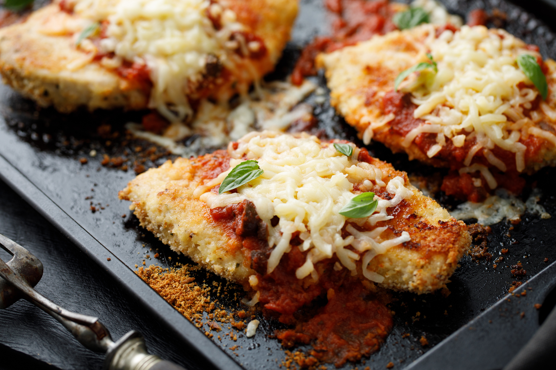 BAKED CHICKEN PARMIGIANA
