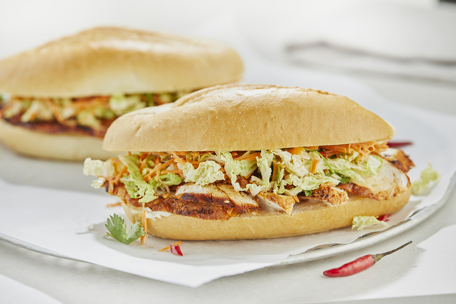 CHILI CHICKEN BURGERS WITH SLAW