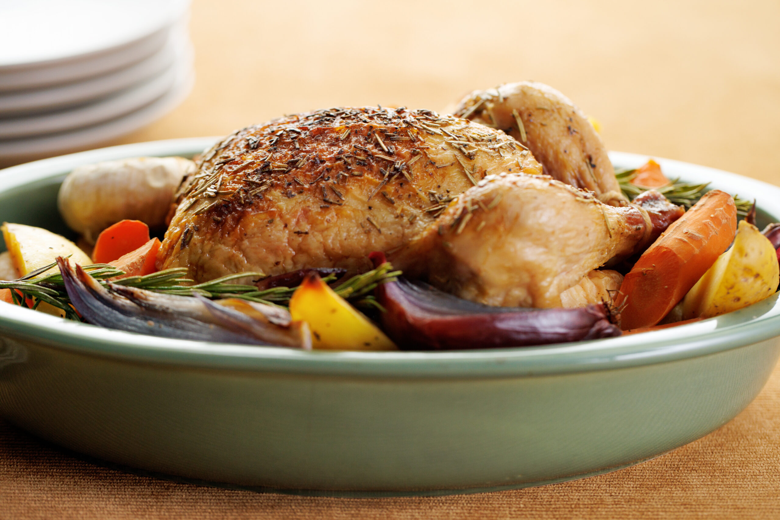 TRADITIONAL ROAST CHICKEN & VEGETABLES