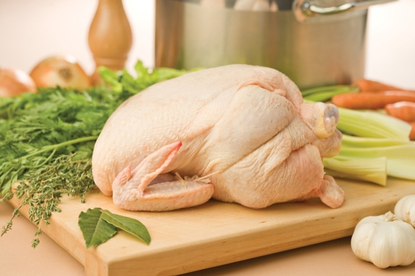HOMEMADE CHICKEN STOCK